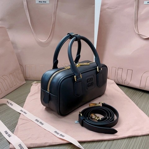 Miu Miu Arcadie 가죽 백 5BB142_2CR3_F0002_V_OON 블랙 M1